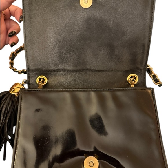 Chanel Black Quilted Patent Leather Bag - Picture 3 of 9